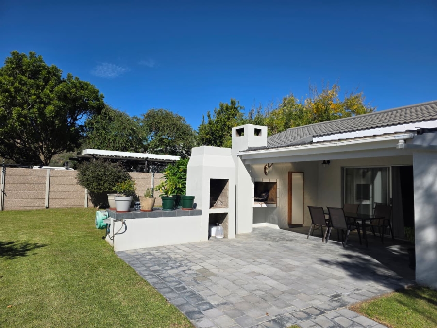 2 Bedroom Property for Sale in The Island Western Cape